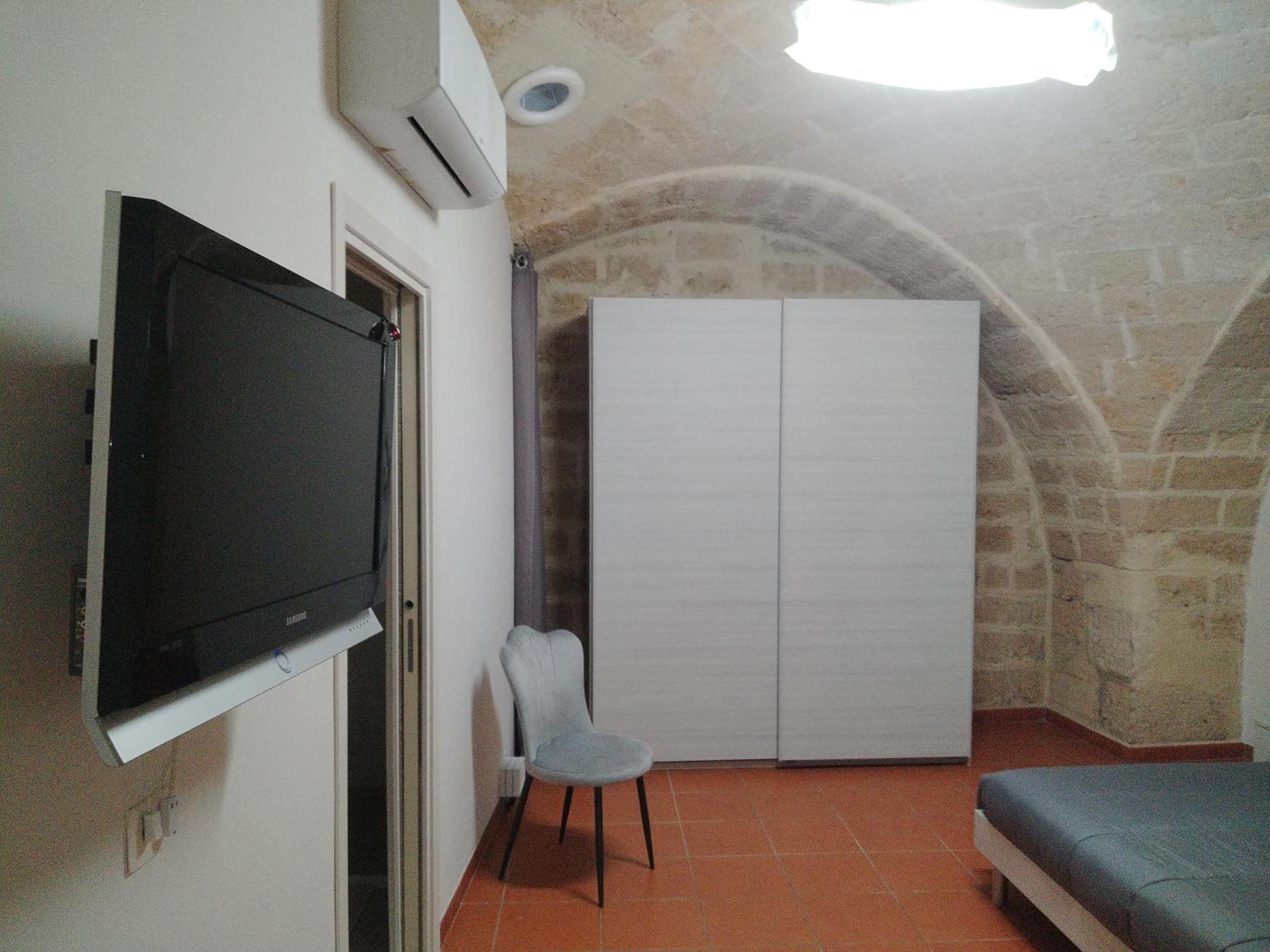 Casa Vacanza Nel Cuore Della Pietra Барлетта Экстерьер фото